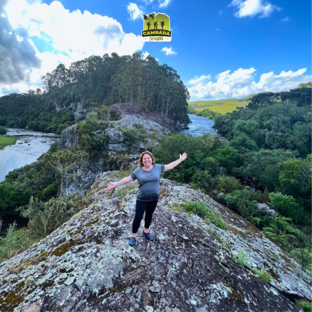 Desafie-se a explorar as belezas da Serra Gaúcha de uma maneira única e emocionante. 🤩

Cada trilha, cada paisagem, é um convite para viver o novo! 
 
Agende o seu passeio. Sua aventura começa aqui! 💚

#ecoturismo #turismodeaventura #contemplacao #terradoscanions #cambaradosul #aparadosdaserra #serragaucha #trip #turismo #cambaraadventure